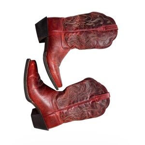 Women’s Ariat Legend Red Western Cowboy Boots - size 7